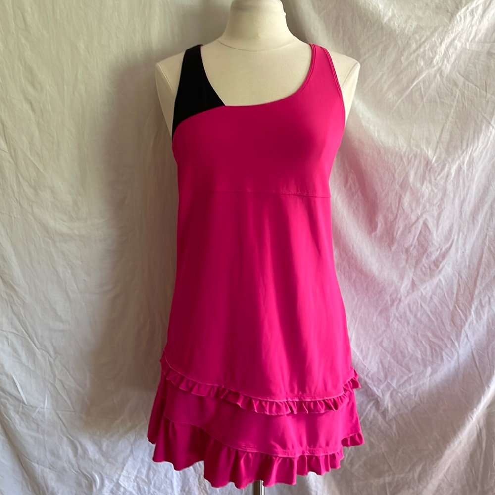Women’s Activewear by Xersion sz Lg In pink/Fushia and Black Tunic or Dress
